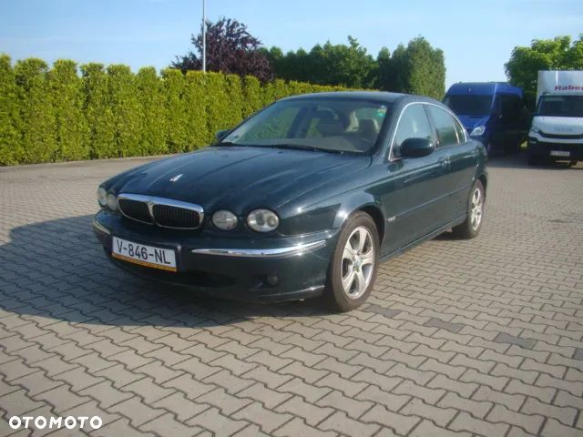 Jaguar X-Type - 1