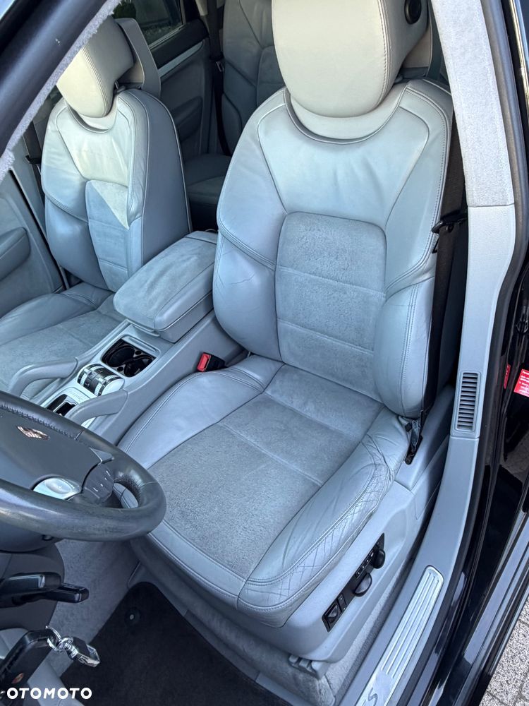 Porsche Cayenne Tiptronic S GTS - 10