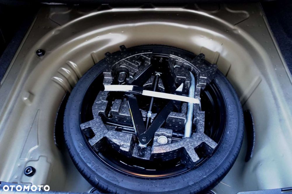 Volkswagen Passat - 8