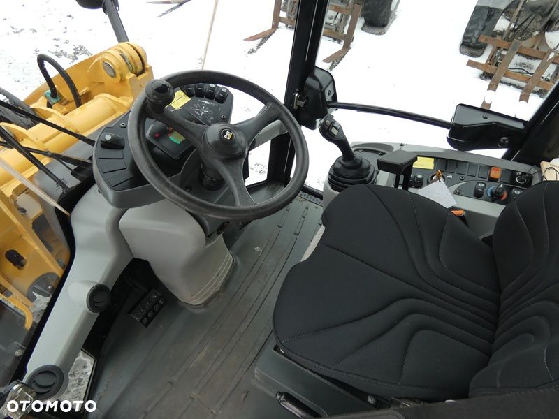 Caterpillar 906H Z Niemiec / Tylko 3,965mth / - 10