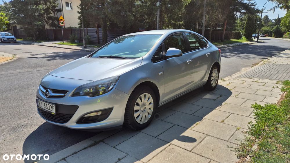 Opel Astra 1.4 T Enjoy EU6 - 2