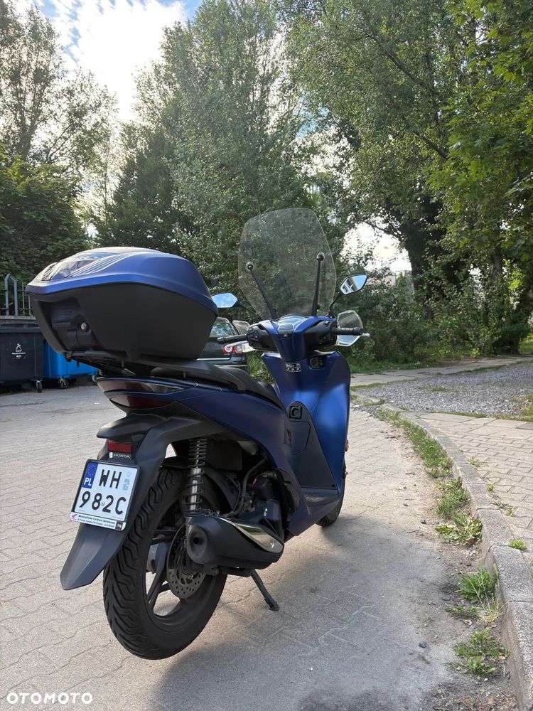Honda SH - 9