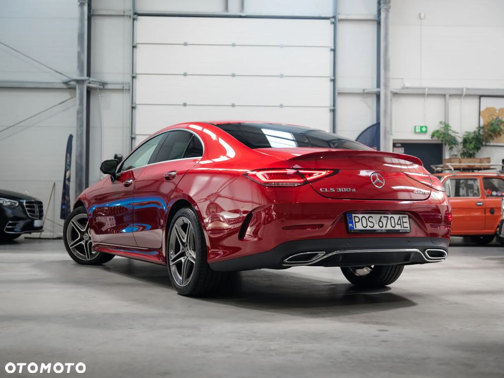 Mercedes-Benz CLS 300 d 4-Matic AMG - 4
