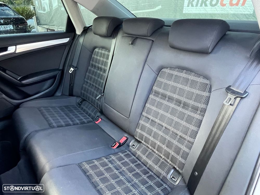 Audi A4 2.0 TDI Sport — fotografia 35