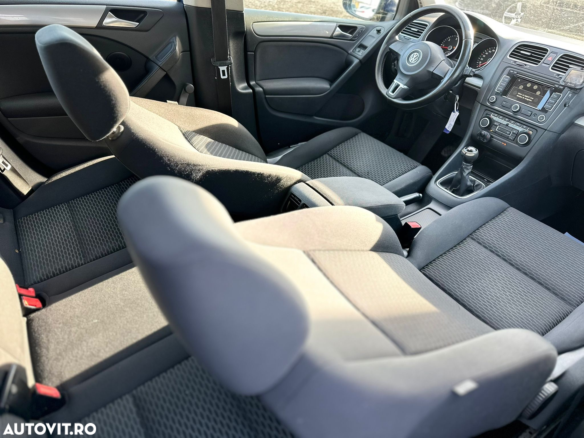 Volkswagen Golf Variant 1.6 TDI (BlueMotion Technology) Trendline - 4