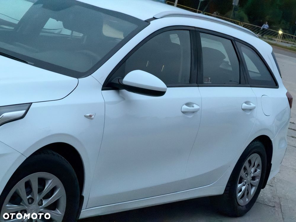 Kia Ceed 1.6 CRDi SCR M - 11