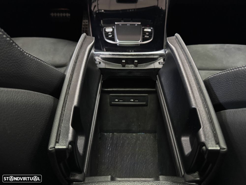Mercedes-Benz EQC 400 4Matic - 36