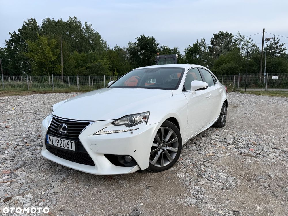 Lexus IS - 1