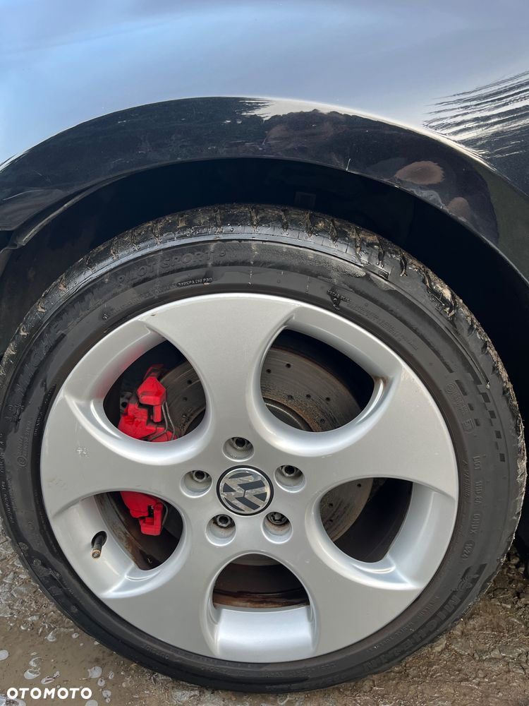 Volkswagen Golf - 26