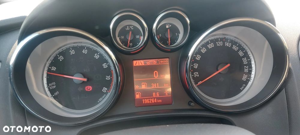 Opel Astra 1.4 T Cosmo - 30