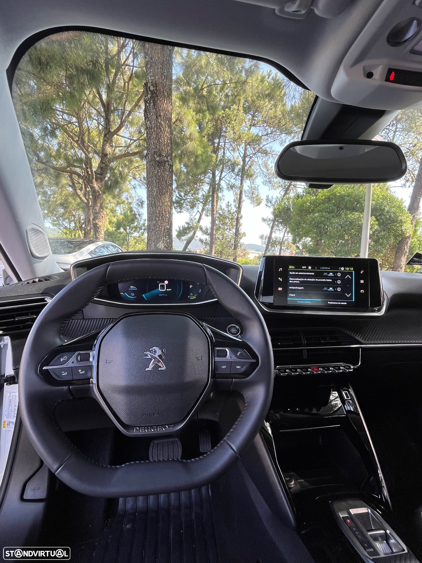 Peugeot e-2008 50 kWh Allure Pack - 9