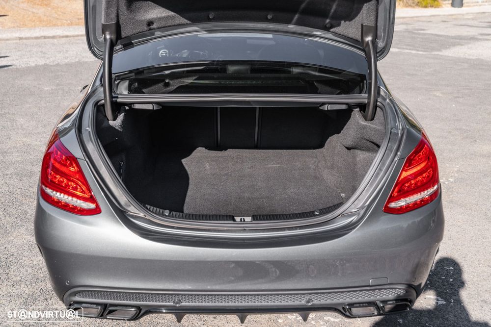 Mercedes-Benz C 63 AMG S - 15