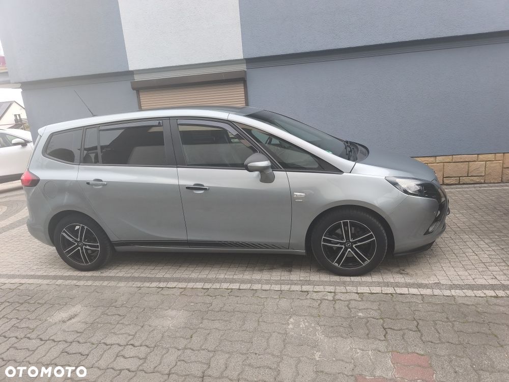 Opel Zafira - 2