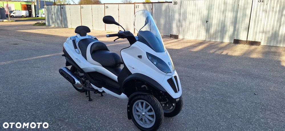 Piaggio MP-3 - 15