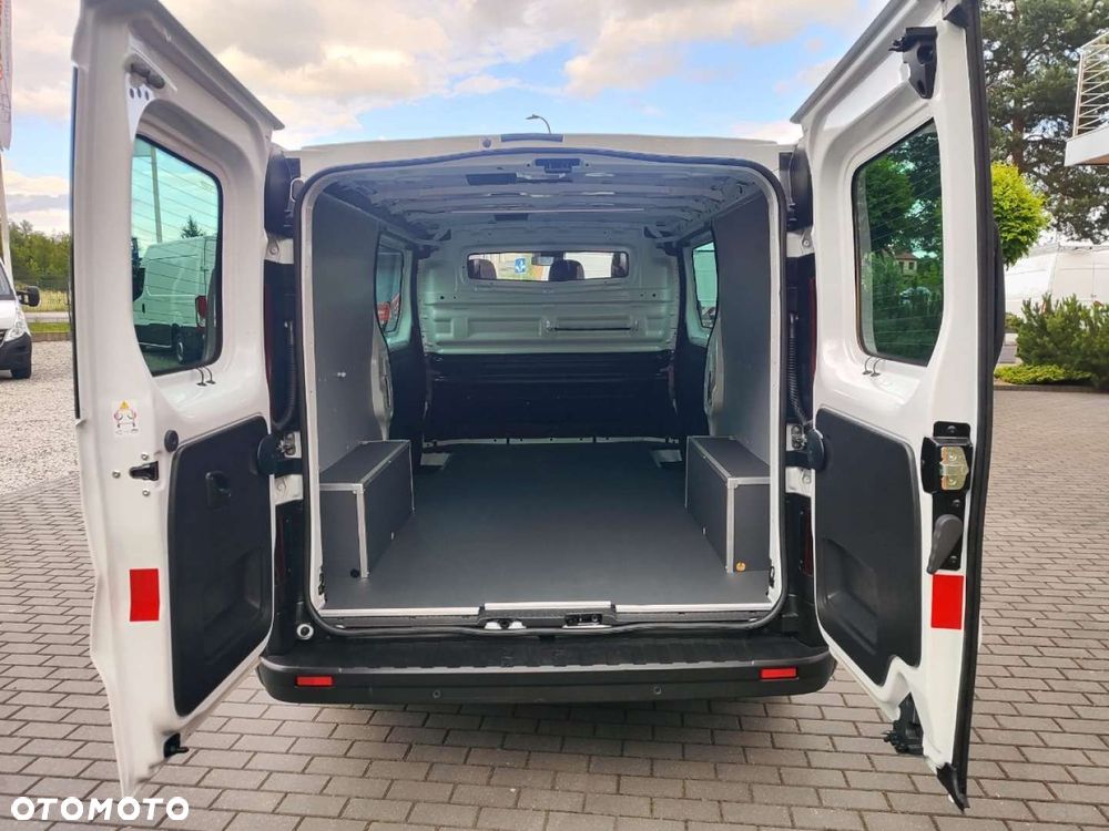 Renault Trafic - 25