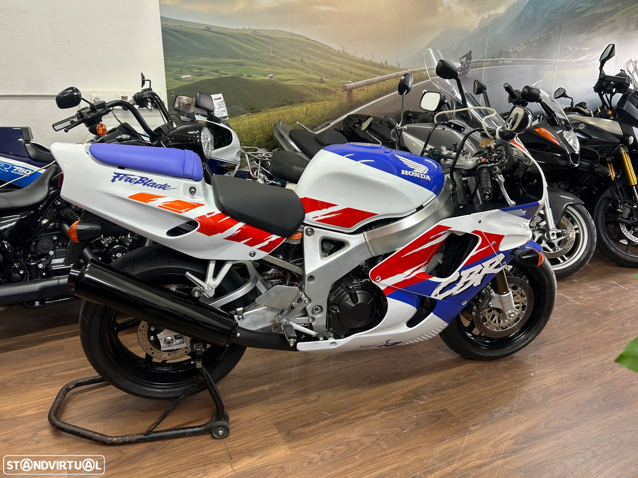 Honda CBR 900 RR Sc28 - 35