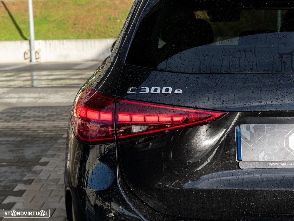 Mercedes-Benz C 300 e AMG Line - 12