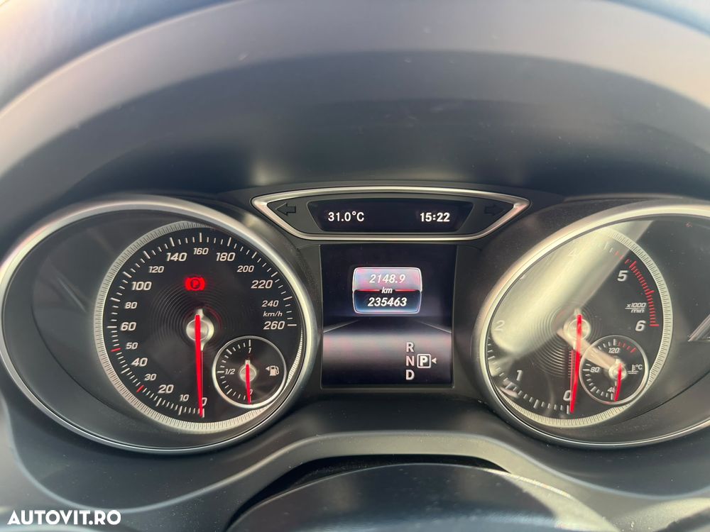 Mercedes-Benz CLA 200 d Shooting Brake 7G-DCT - 21