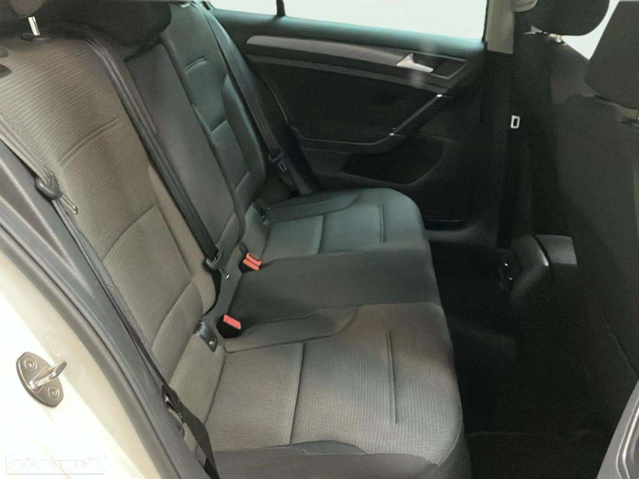 VW e-Golf AC/DC - 18