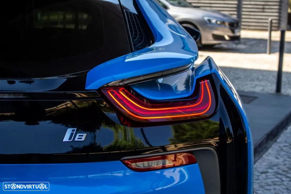 BMW i8 Standard - 11
