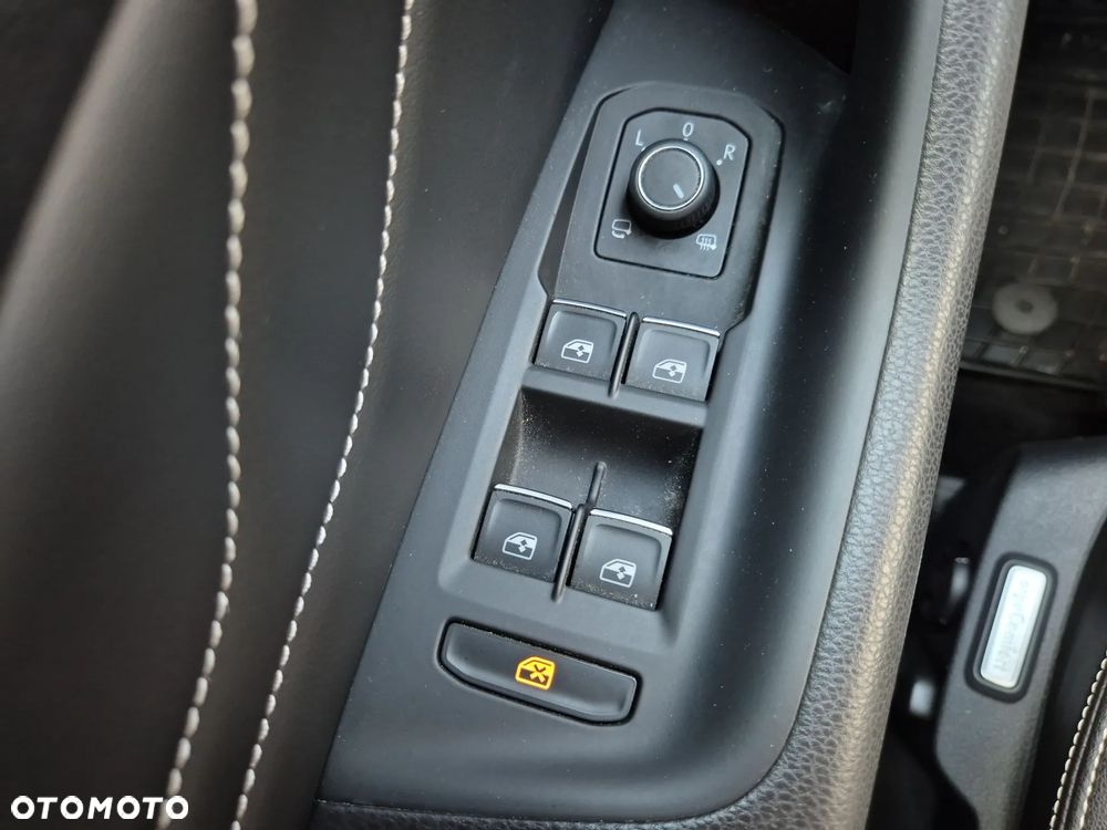 Volkswagen Passat 2.0 TSI Elegance DSG - 25