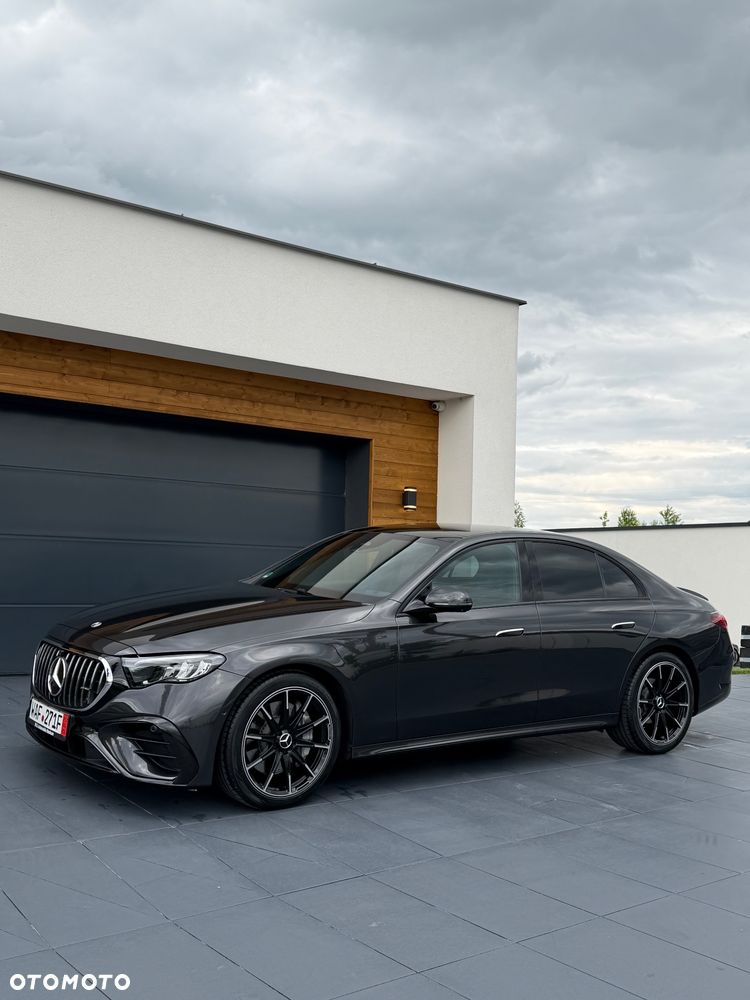 Mercedes-Benz Klasa E 220 d 4Matic 9G-TRONIC Edition AMG Line - 2