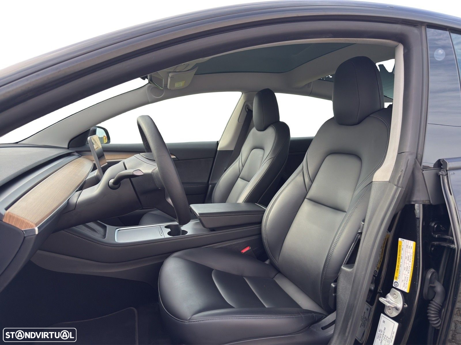 Tesla Model 3 RWD - 11