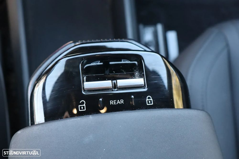 Volvo EX30 Single Motor Extended Range RWD Core - 11