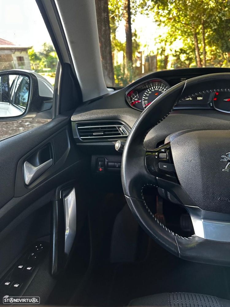 Peugeot 308 1.5 BlueHDi Allure - 21