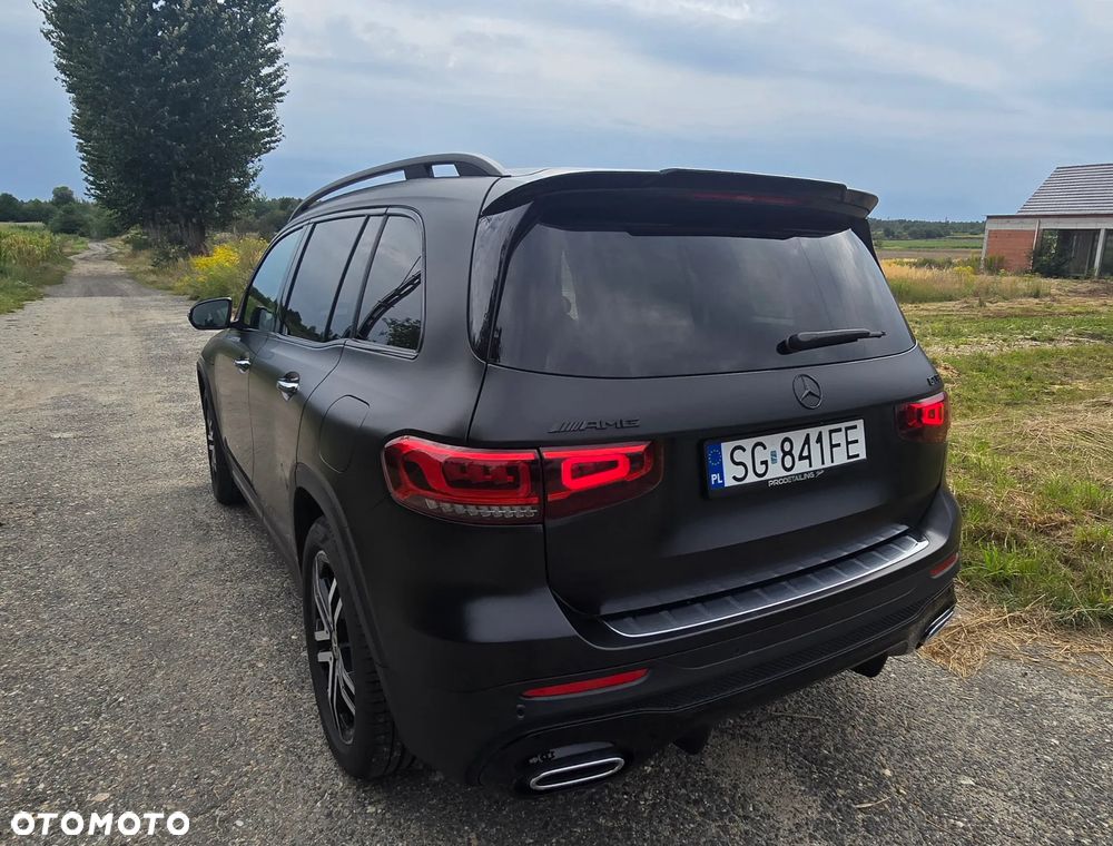 Mercedes-Benz GLB 250 8G-DCT AMG Line - 17
