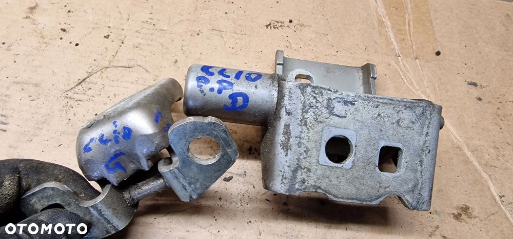 Zawias zawiasy drzwi prawy przód para Renault Clio III Lift - 4