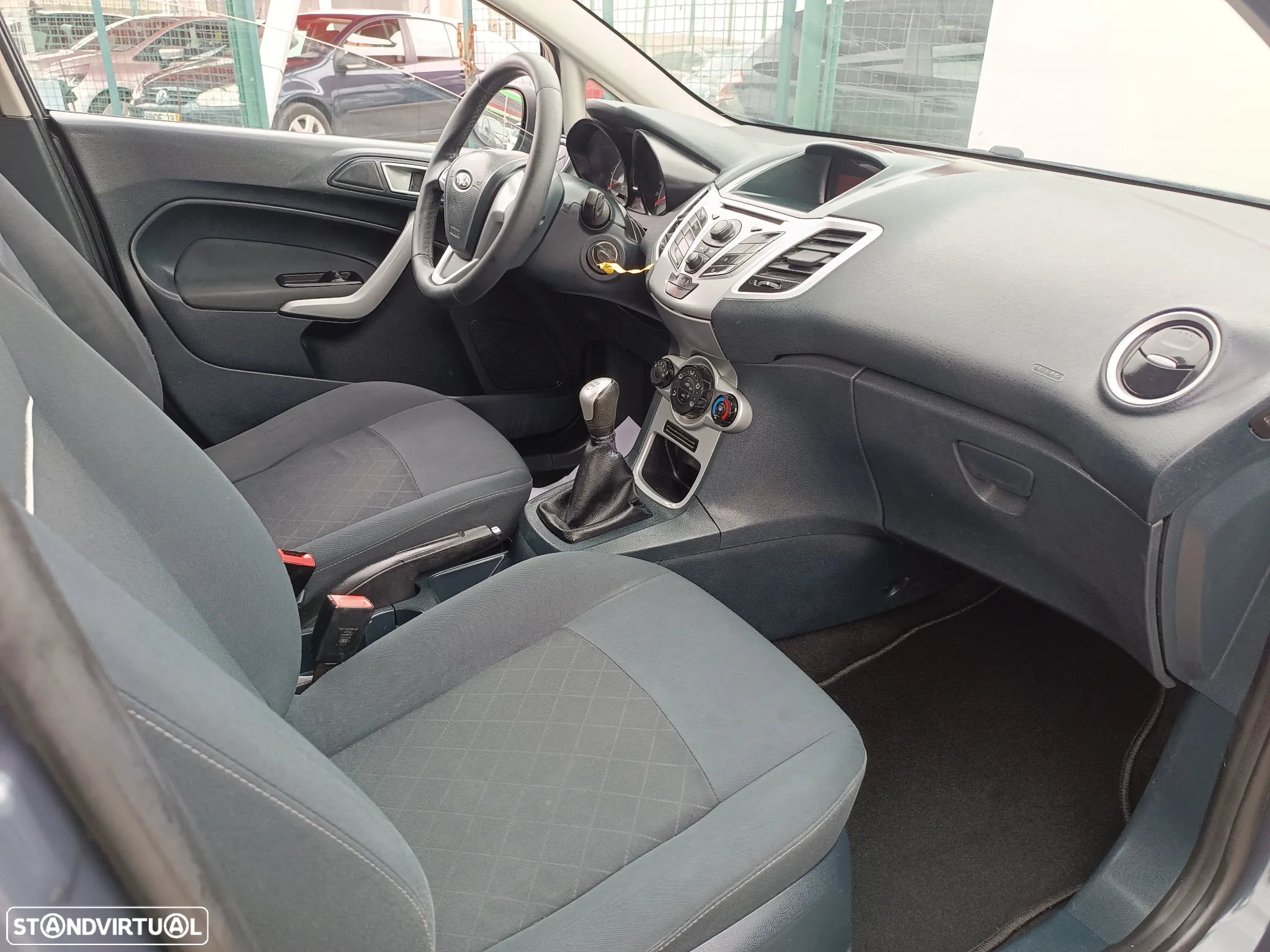 Ford Fiesta 1.25 Titanium - 23