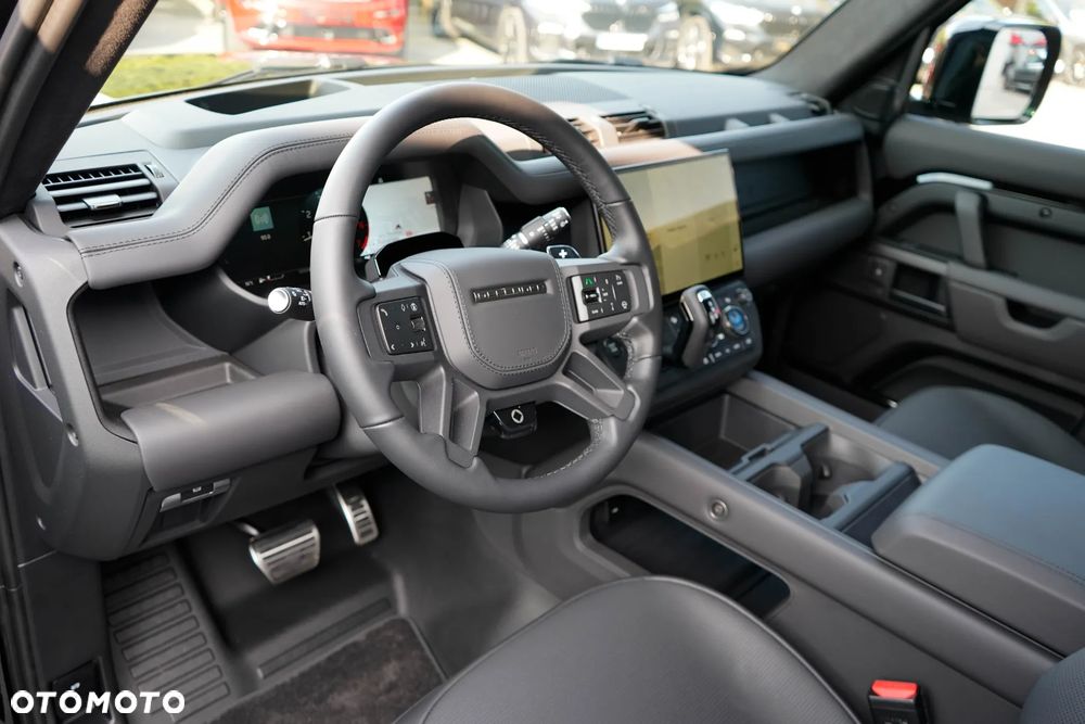 Land Rover Defender 4.4 P540 V8 Octa Black - 14
