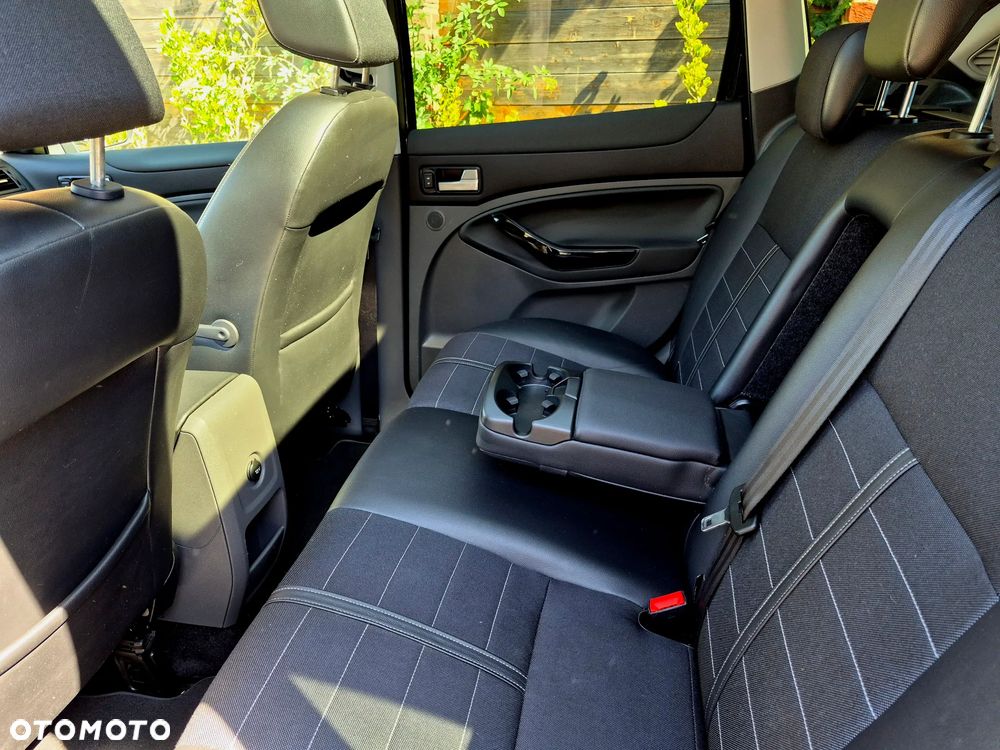 Ford Kuga 2.0 TDCi Titanium - 24