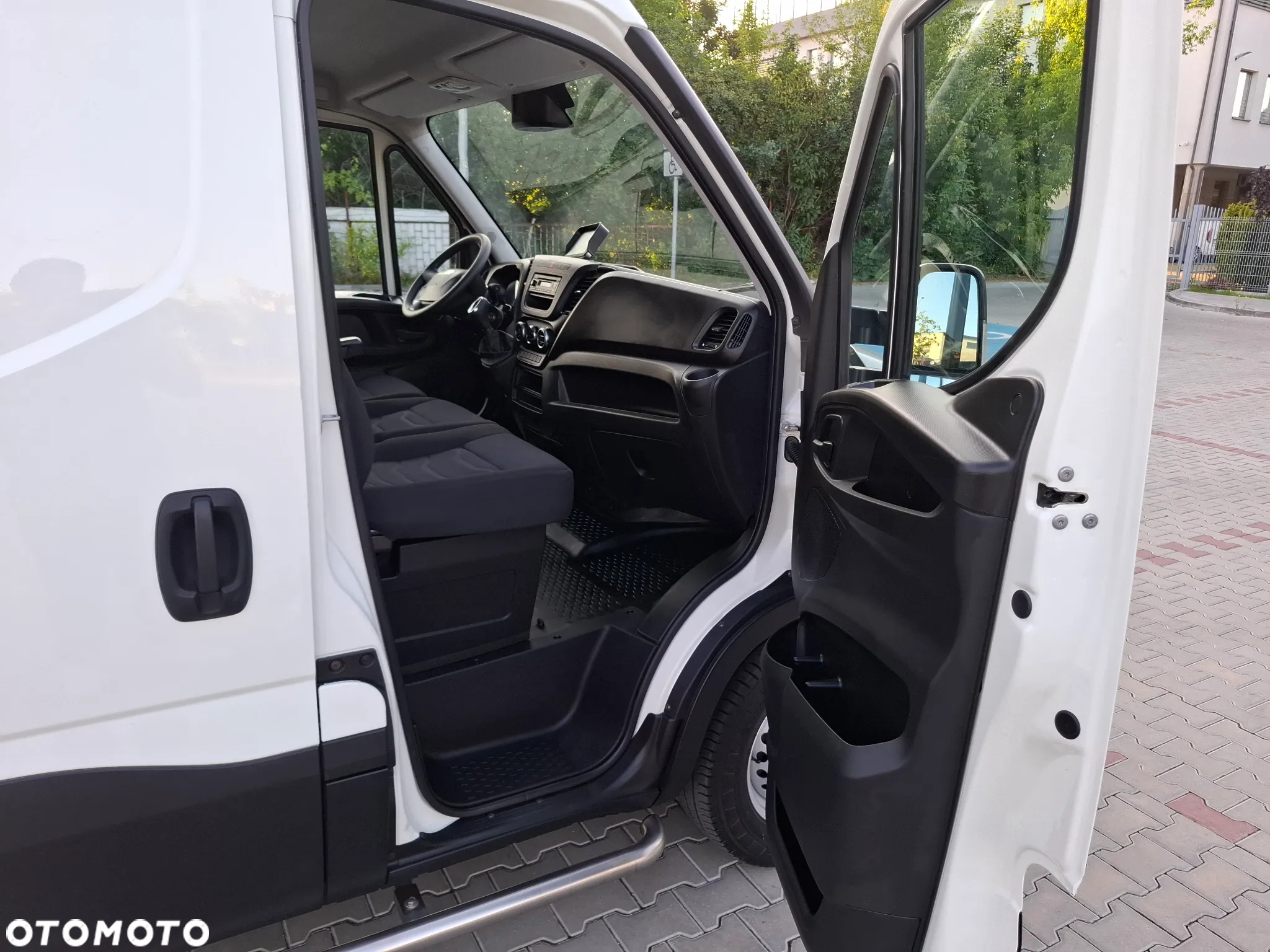 Iveco Daily 35S16 2017 HIMATIC L2H2 CLIMATRONIC - 21