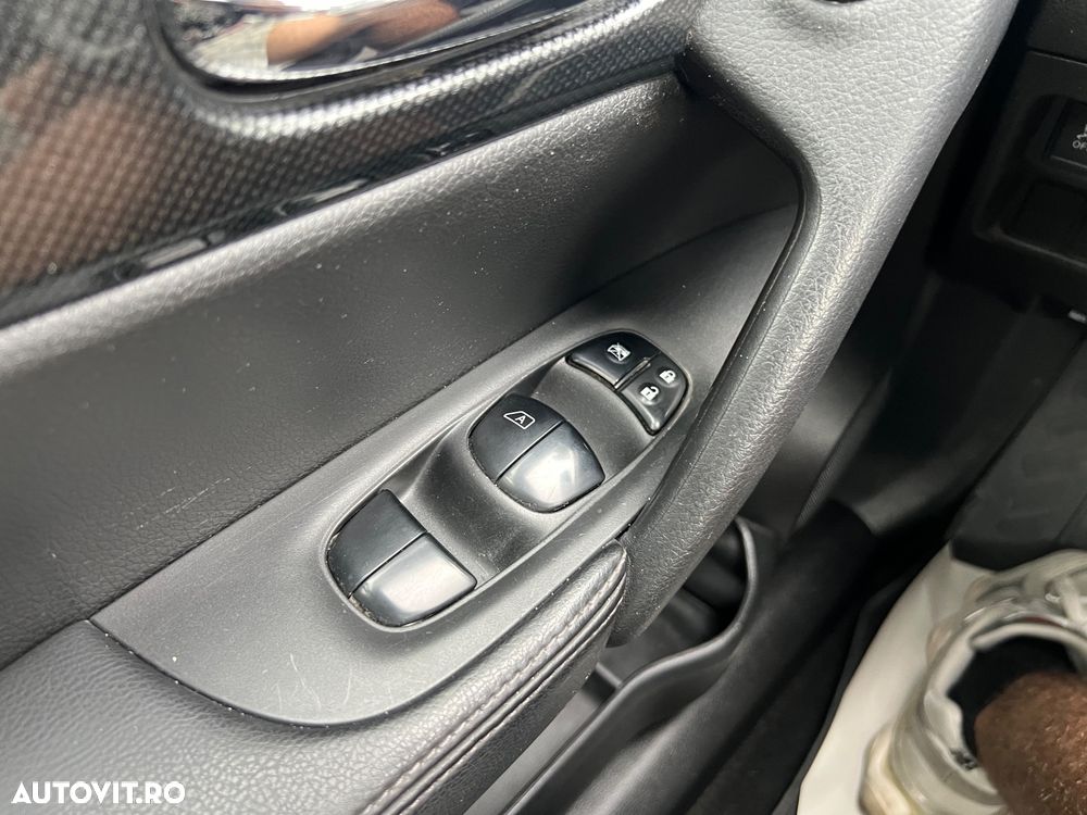 Nissan X-Trail 1.6 dCi ALL-MODE 4x4i Tekna - 25