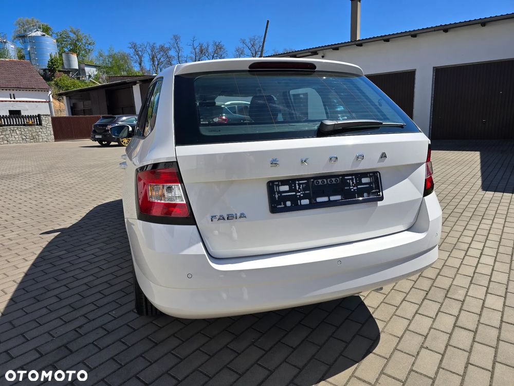 Skoda Fabia 1.0 TSI DSG Ambition - 7