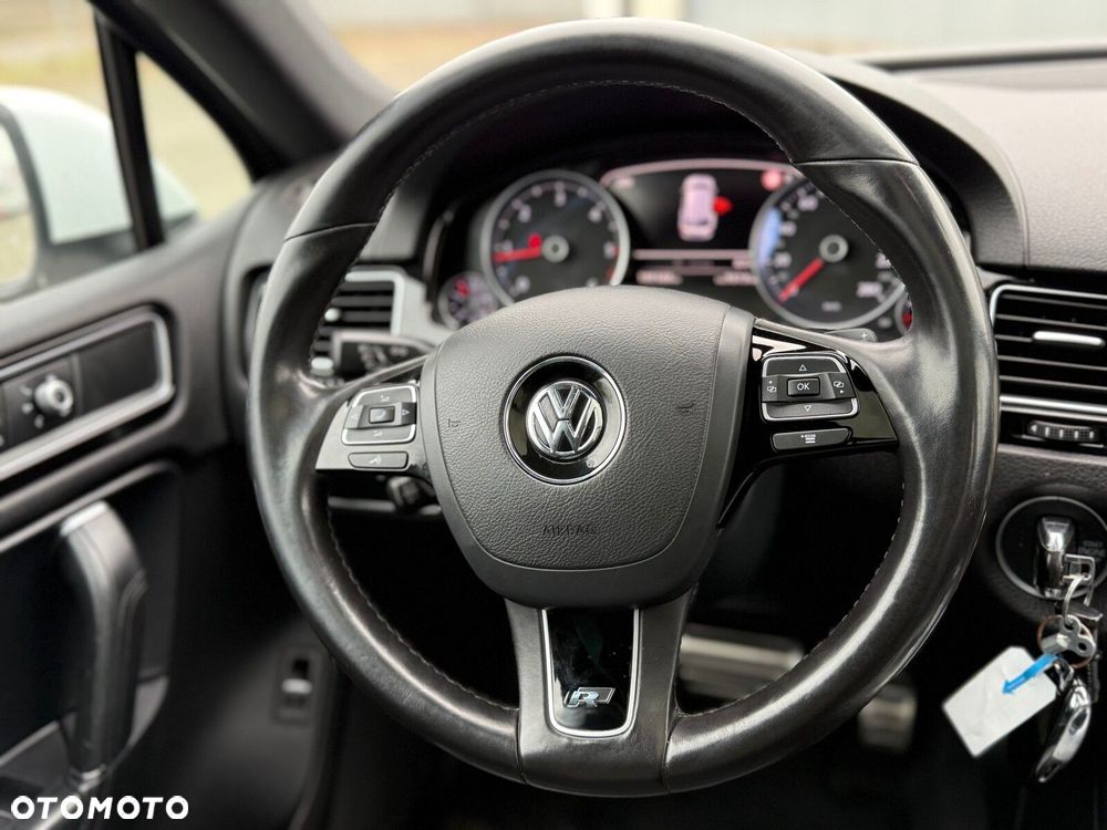 Volkswagen Touareg - 22