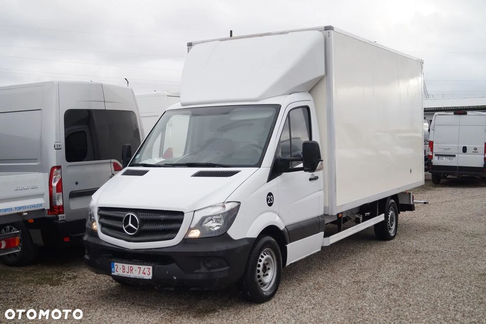 Mercedes-Benz Sprinter - 4