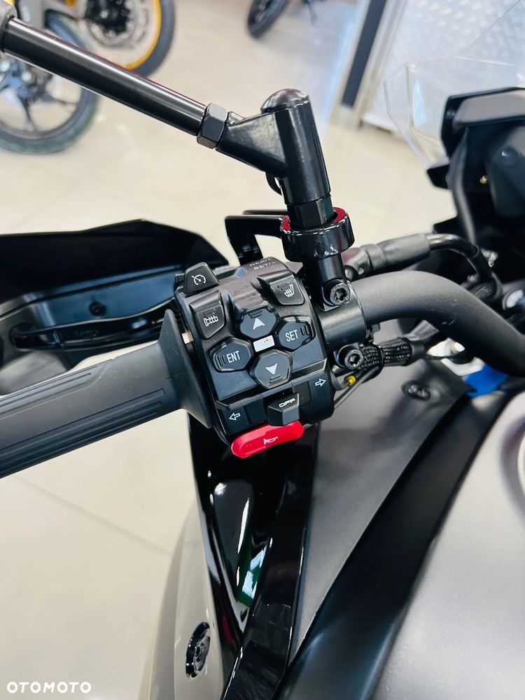 QJMOTOR 900 S - 6