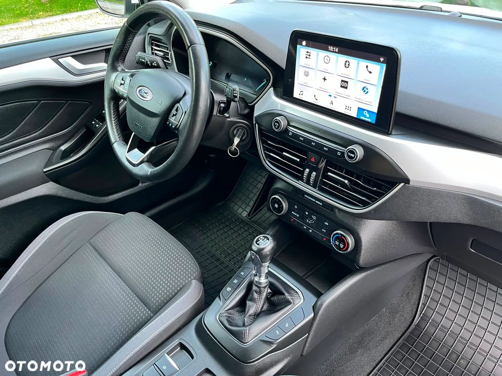 Ford Focus 1.5 EcoBlue Start-Stopp-System COOL&CONNECT - 31