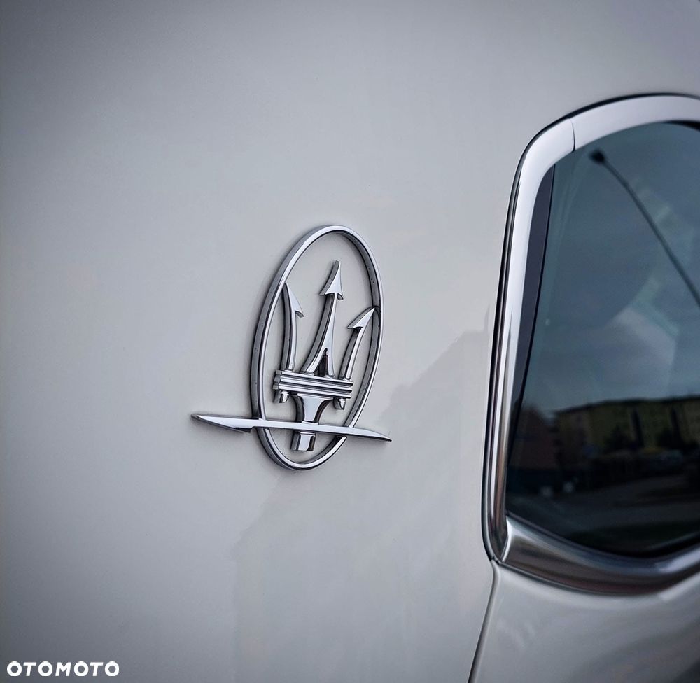 Maserati Ghibli S - 7