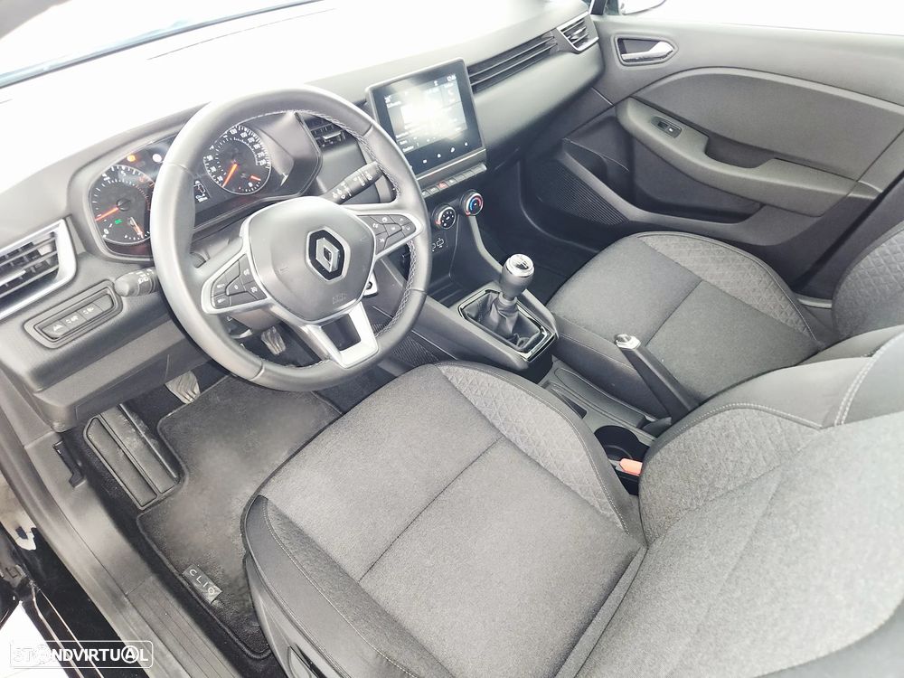 Renault Clio - 20