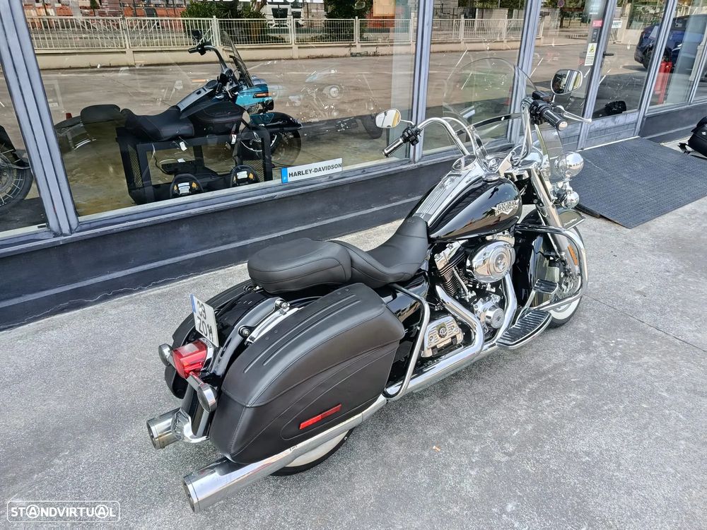 Harley-Davidson Road King Classic - 16