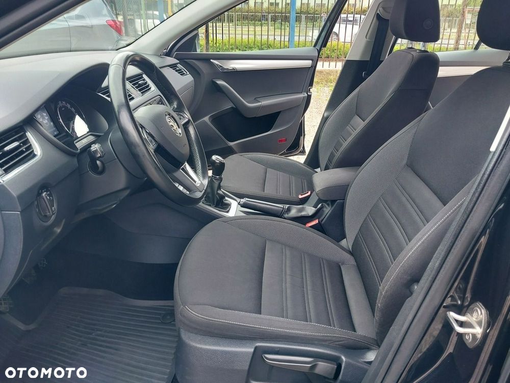 Skoda Octavia 1.4 TSI Ambition - 28