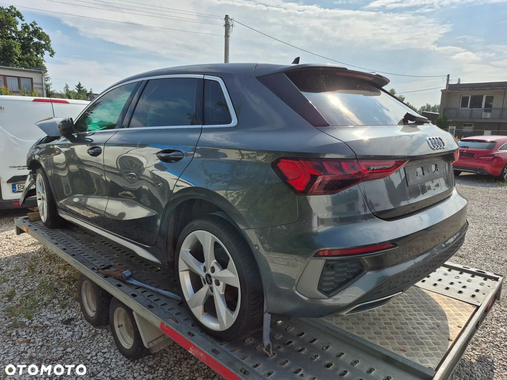 Audi A3 Sportback 40 TFSIe S tronic S line - 12