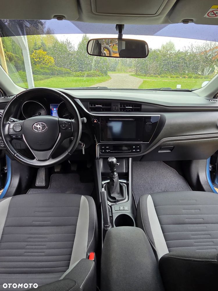 Toyota Auris 1.2 Turbo Executive - 6