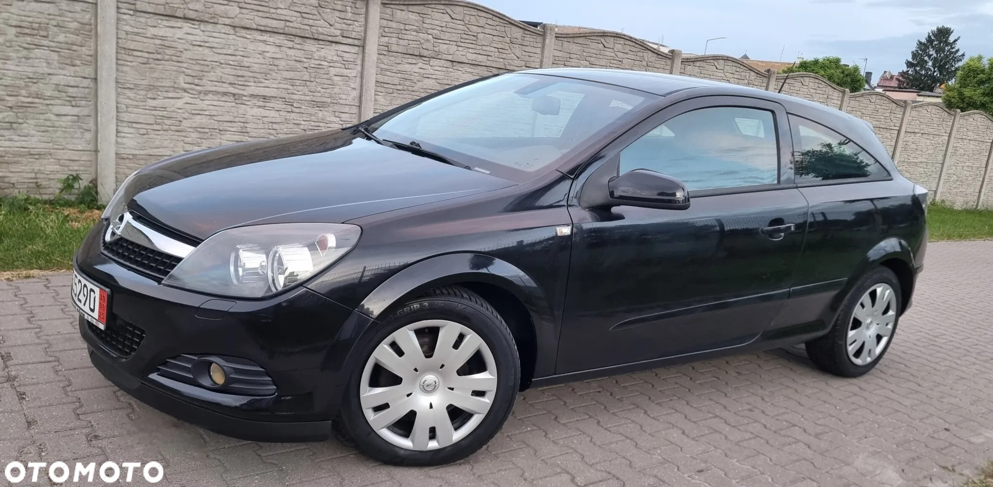 Opel Astra GTC 1.6 - 4