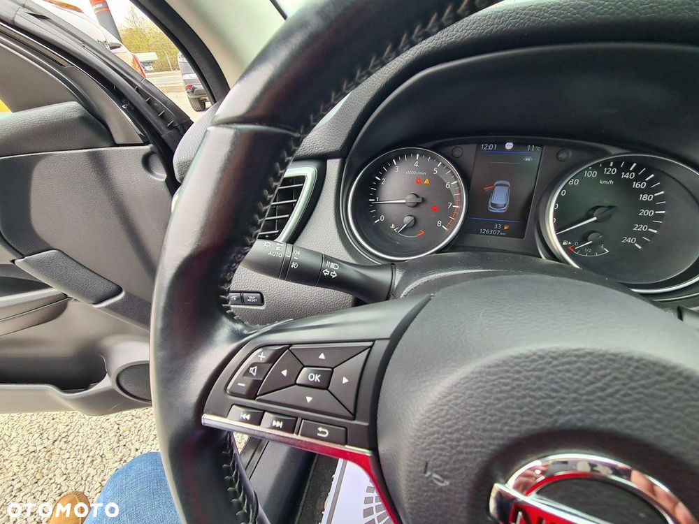 Nissan Qashqai 1.3 DIG-T Tekna - 18