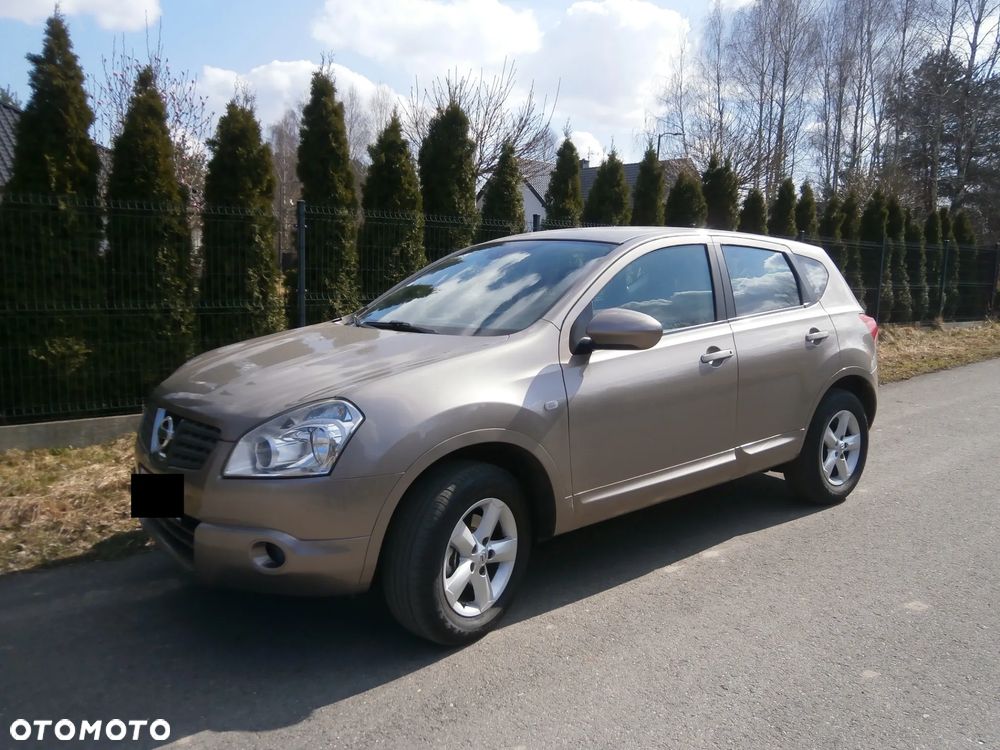 Nissan Qashqai - 1